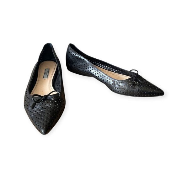 Prada Pointed Toe Flats, Black Perforated Leather, Size 39 EU, dust bag/box - Picture 2 of 15